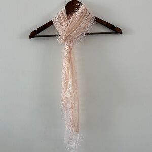 Lace Scarf in Soft Pink